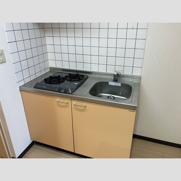 ハイムフローラ本町702号室 キッチン