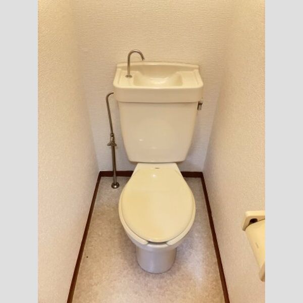 ボワリシュ戸吹206号室 トイレ