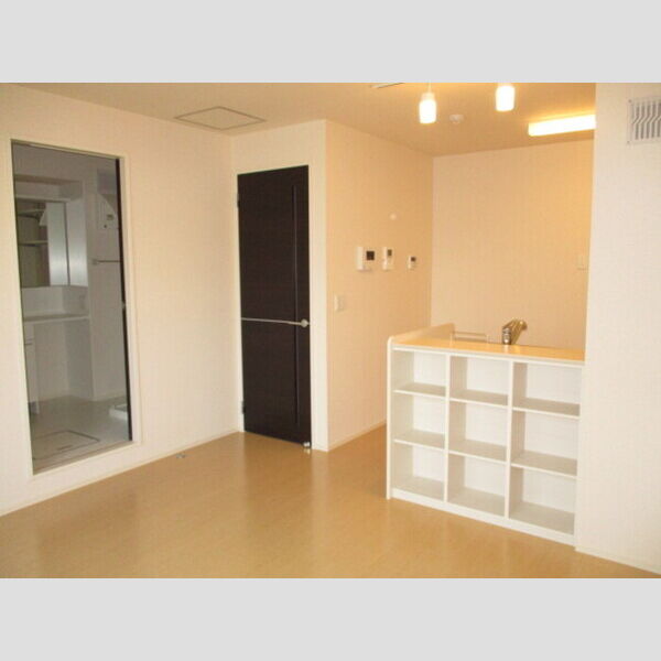 エスポワールⅢ リビングルーム　11帖