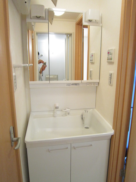 カームプレイＢ棟 大きな洗面台