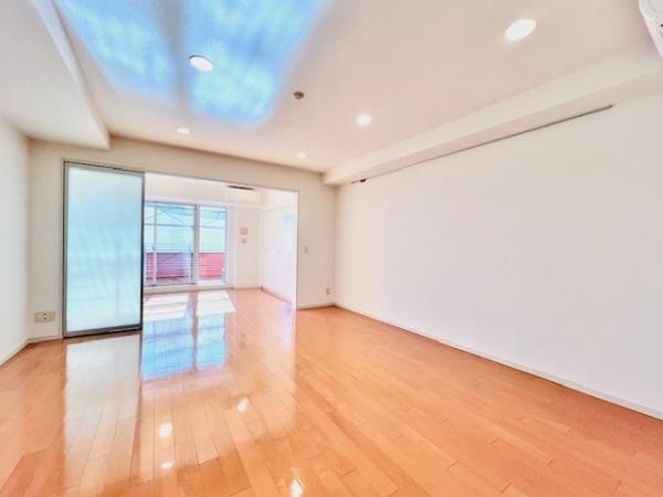 Ｂｒｉｌｌｉａ　ｉｓｔ　三軒茶屋　ブラッサムテラス3階 リビング