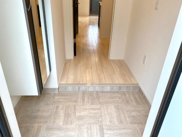 ラ・フォンテーヌ106号室 玄関