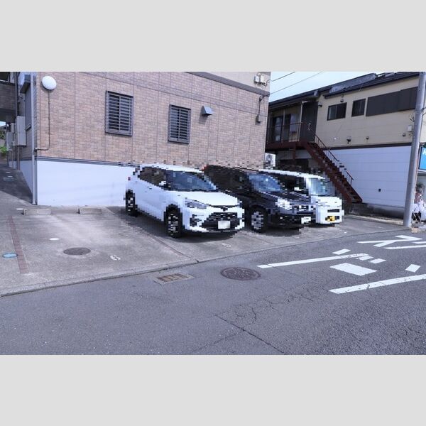 アリエス湘南 駐車場