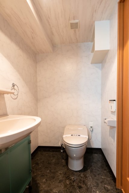 グランド・ガーラ西麻布7階 トイレ