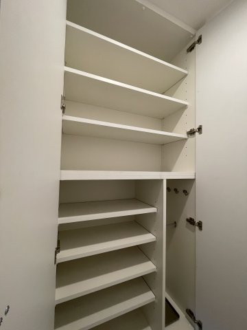 Log上野駅前／ログ上野駅前 Log上野駅前