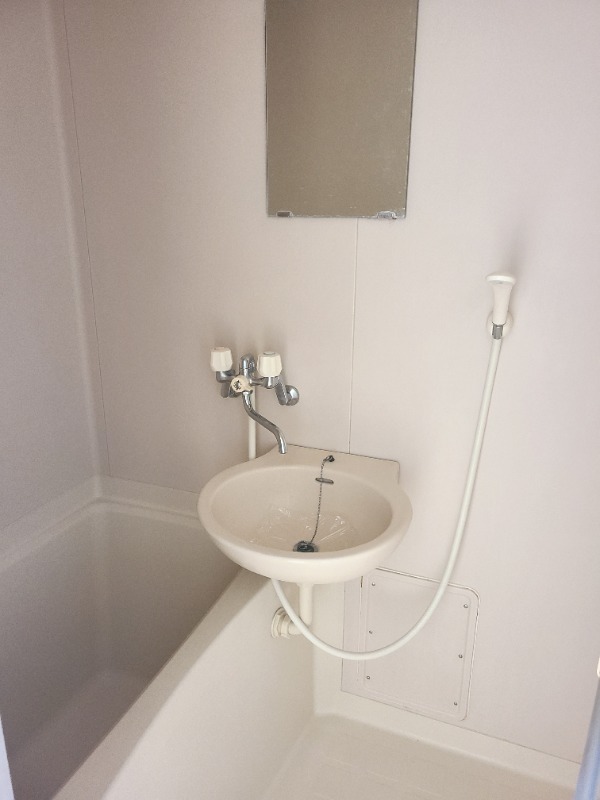 ビューティフルハイツB バス