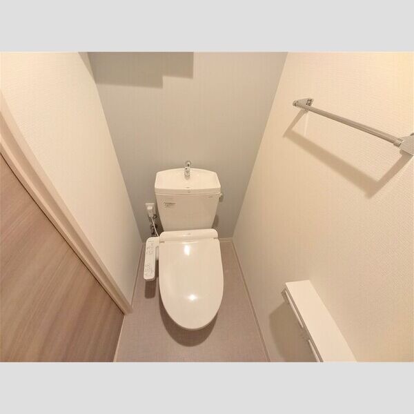 SOPHIA HILLS 温水洗浄暖房便座トイレ