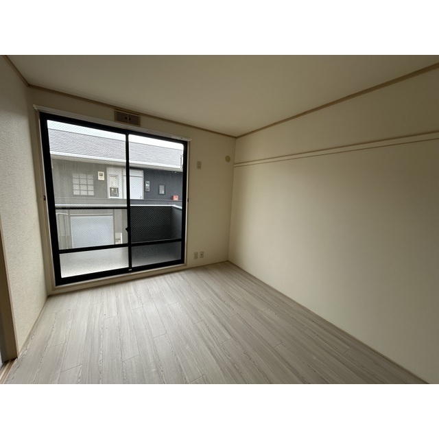 パナヨシハラA棟202号室 内観