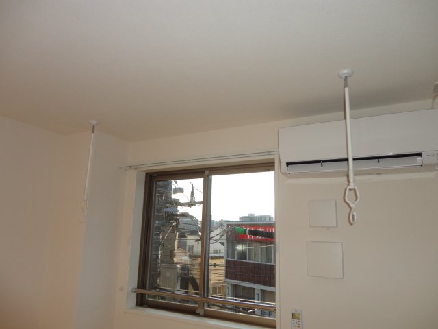 キャトルセゾン白楽101号室 室内物干し