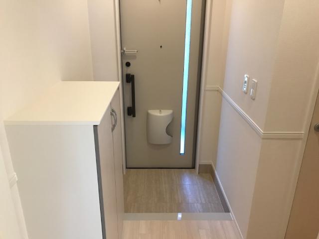 メゾン・ド・アイリス 玄関