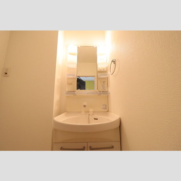 Tomorrow House103号室 洗髪洗面化粧台