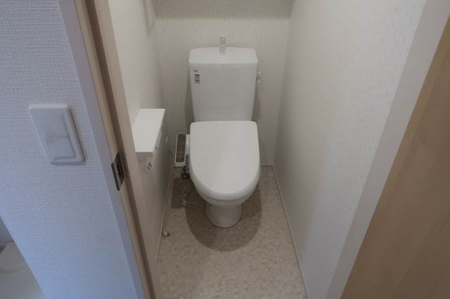 ヴィッラホーム六番館1階 トイレ