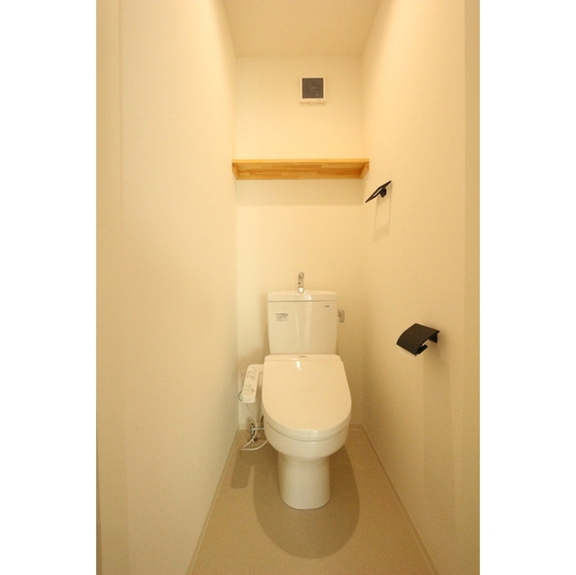 アメニティーハウス204号室 温水洗浄便座付き