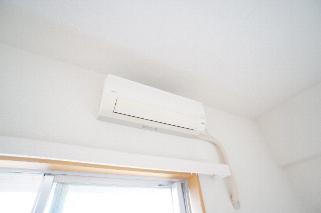 マリンパレス登戸0503号室 エアコン