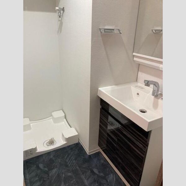 S-RESIDENCE駒込六義園204号室 トイレ