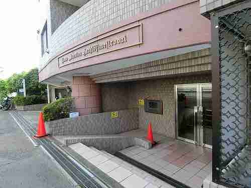 ＬＭ八王子めじろ台 エントランス　※2013年9月撮影