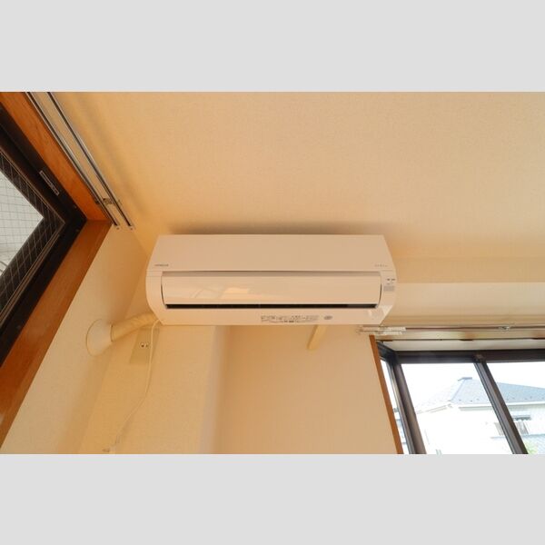 グランシャリオ大宮203号室 エアコン