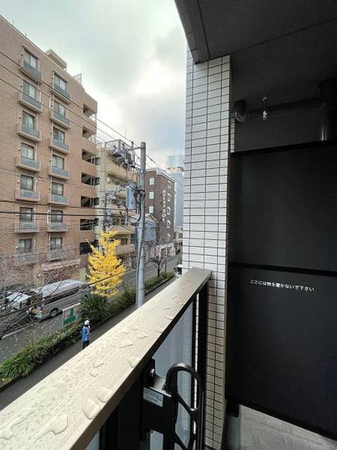 ガーラ・プライム横濱関内 外からの目が気にならないバルコニーで洗濯物が干せます