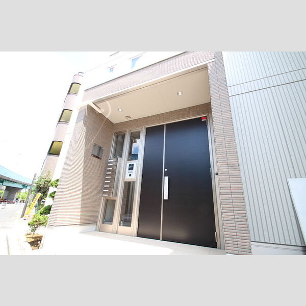 Ecke201号室 エントランスはオートロック♪