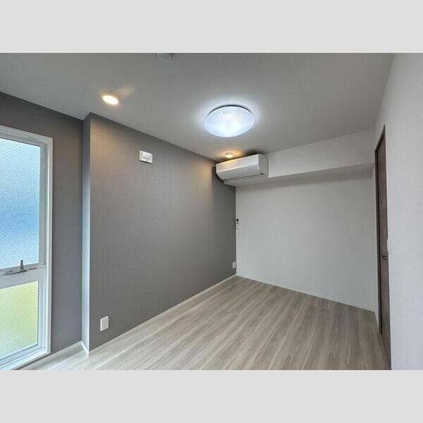 セレスティア六町Ⅱ201号室 洋室