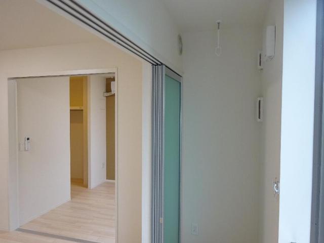 サンフラワー202号室 室内物干し