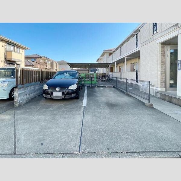 アマービリス202号室 駐車場