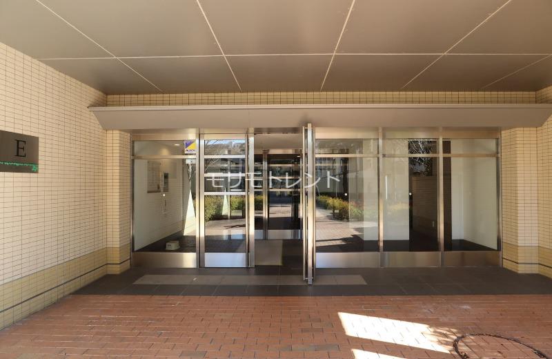 ガーデンアソシエ エントランス