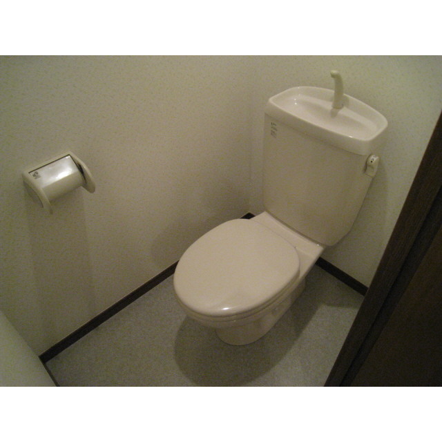 アンプルールフェール CREDO KAWAGUCHI 内観