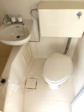 ファインライフ平塚306号室 トイレ