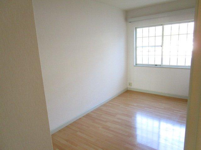 シャルマンヒルズ 洋室（イメージ）