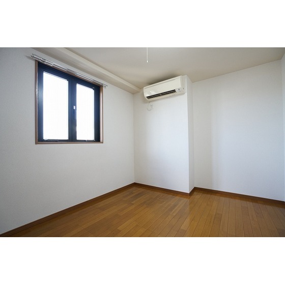 コスモプレイス東浦和0401号室 居室