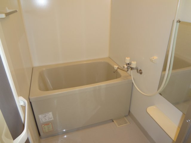 ヴィラ・ハーベストムーン0201号室 お風呂