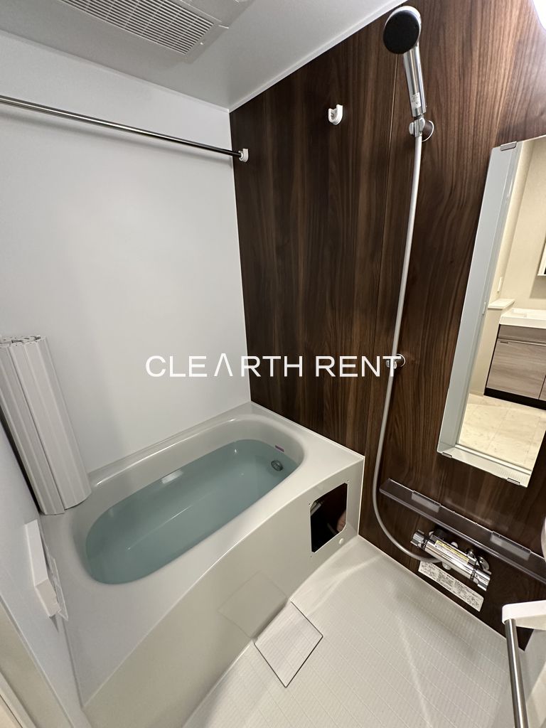 コンシェリア ＫＡＷＡＳＡＫＩ ＴＨＥ ＰＲＥＭＩＵＭ5階 浴室乾燥機付のバスルーム