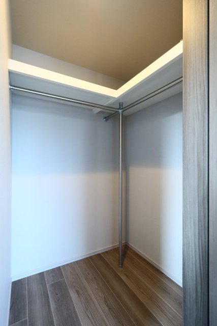 ピアース銀座レジデンス9階 ウォークインクローゼット