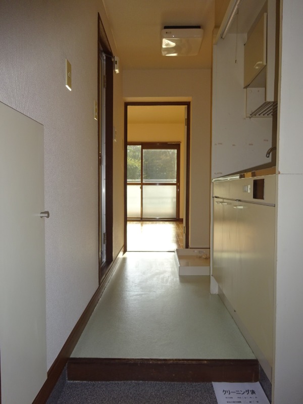 フェイマス富藤3階 玄関