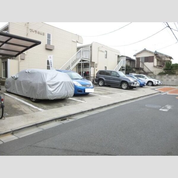 ヴィラ中山　B棟 駐車場(要空き確認)