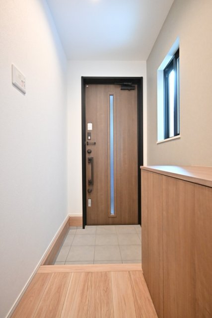 大田区南千束３丁目戸建　３号棟 玄関