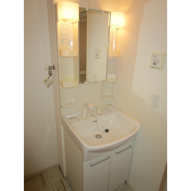 シャルマン 内観