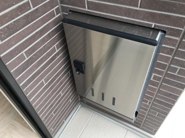 エイコンフィールドⅠ 宅配ボックス
