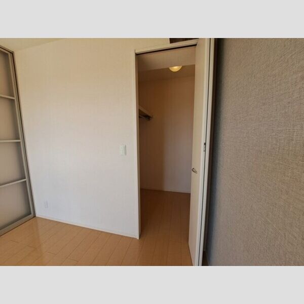 スカイヒル横濱六ッ川　B棟 ウォークインクローゼット