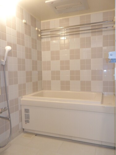 ビュープラザセンター北３ー８号棟 浴室