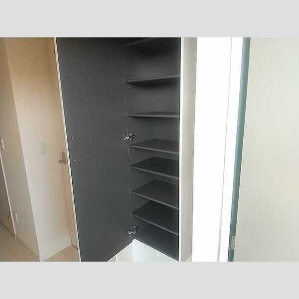 サンシェンロンK206号室 玄関