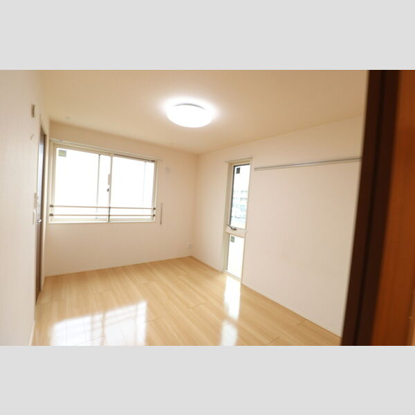 ラルゴ・エスポワール　Ⅰ201号室 洋室