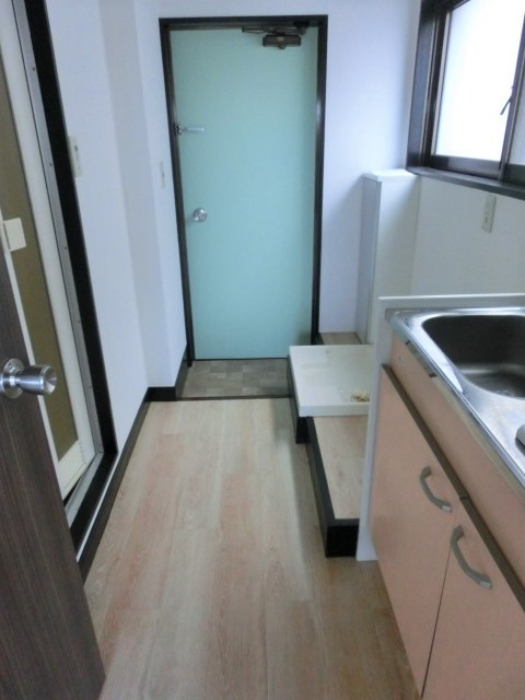 大小原ビル 玄関