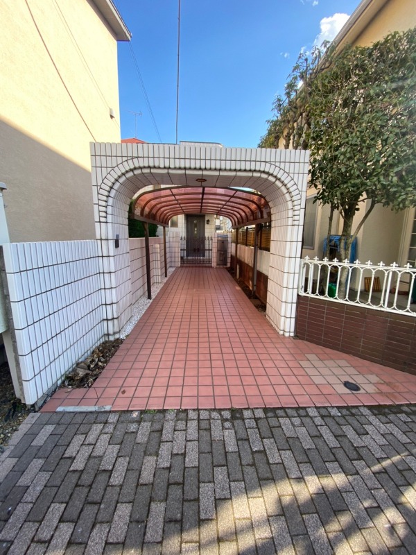 中野貸家 駐車場