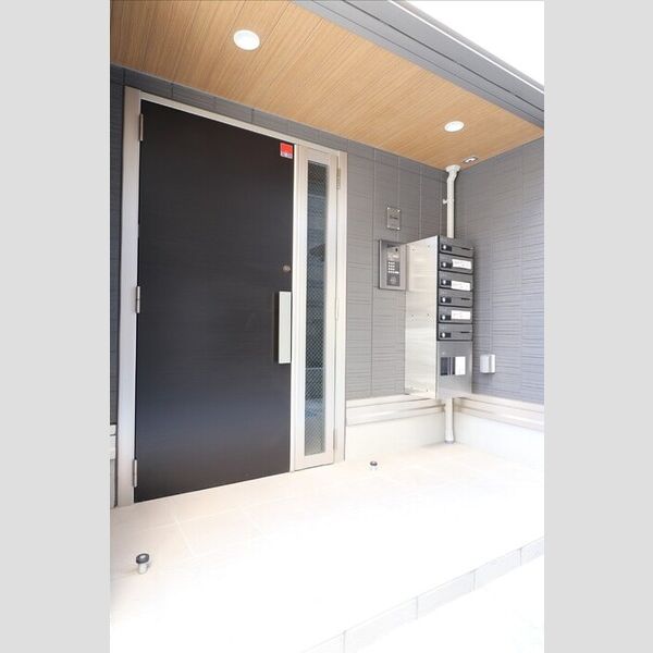 フローリッシュ武蔵浦和 エントランス