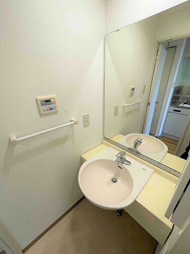 プレジオ３ 洗面所　※同タイプ別部屋2022年9月撮影