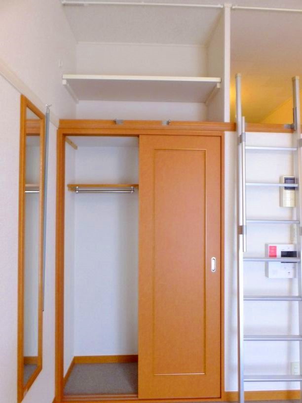 レオパレスシャルマン 内観