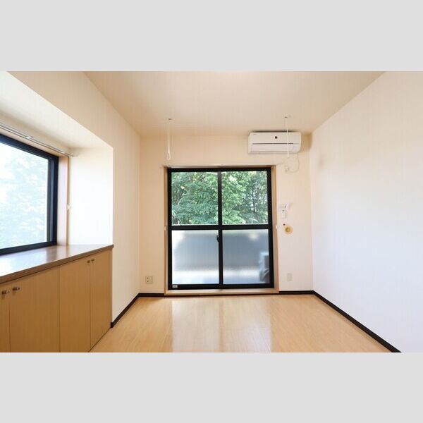 パティオ坂巻301号室 洋室6.7帖