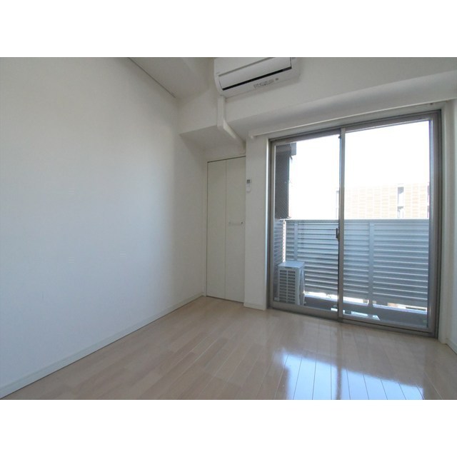 アジールコート中野坂上0501号室 内観